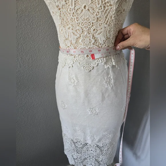 Authentic Rare Dolce & Gabbana Lace Midi Shift Off-White Dress 38 XS - Picture 5 of 9